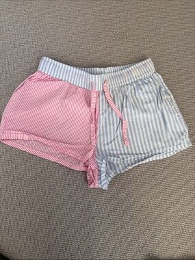 Katie J NYC Pink & Blue Striped Kids Shorts. Size medium. So cute for summer.